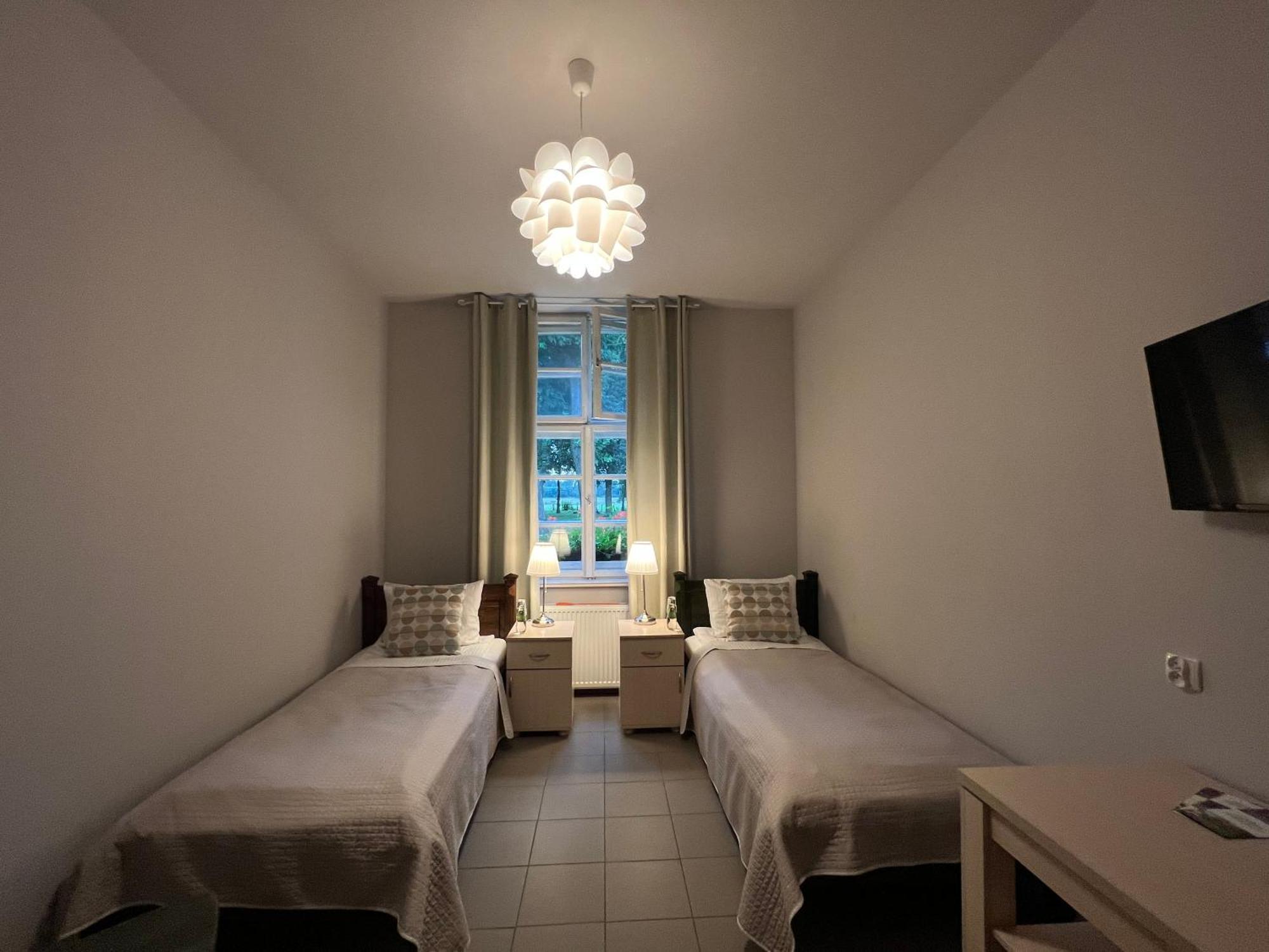 Dworek Bielin Extérieur photo